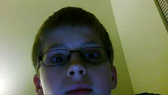 crazybomboy's webcam video December 16, 2011 10:17 PM
