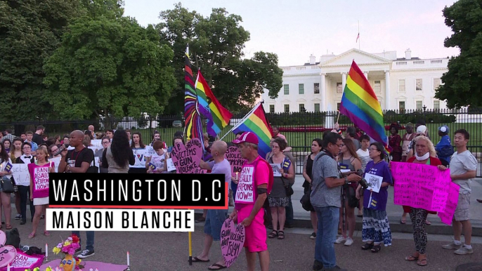 Ils se rassemblent pour rendre hommage aux victimes d'Orlando