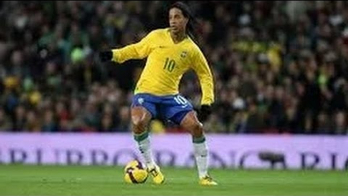 LAS MEJORES JUGADAS REGATES Y GOLES DE ► RONALDINHO ( KEAN KEEGAN )