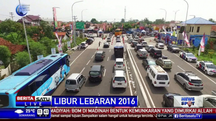 Pantauan Udara Kemacetan di Pintu Keluar Brebes Timur