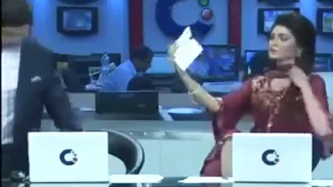 Leaked Video of Pakistani News Room Funny Must Watch Part-1 - YouTube