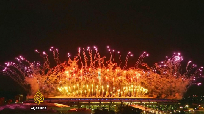 Rio 2016: Olympics close with spectacular ceremony