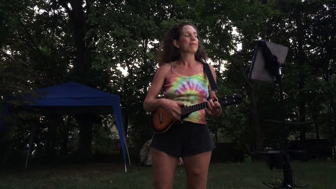 Brandy - Looking Glass (ukulele cover of New Brunswick, NJ band)