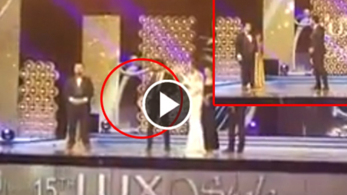 What Fawad Khan Did At Lux Style Award That Shocked Everyone