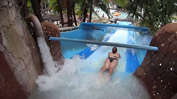 Toboágua Hula Hula Water Slide at Thermas dos Laranjais