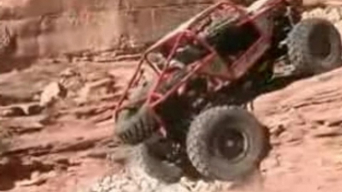 4x4 - Unimog - extreme rock crawling -