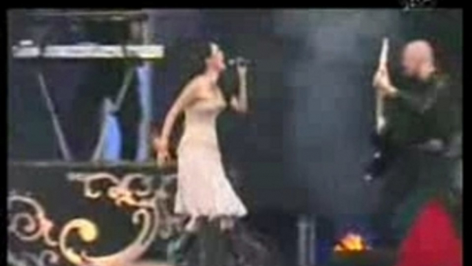 Within Temptation - The Howling (Live At Pinkpop 2007)