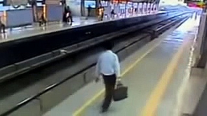 Metro station train mishap   Real CCTV by jiddi lubana