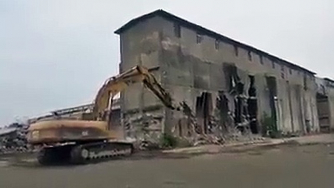 Building Collapse just in one Minute