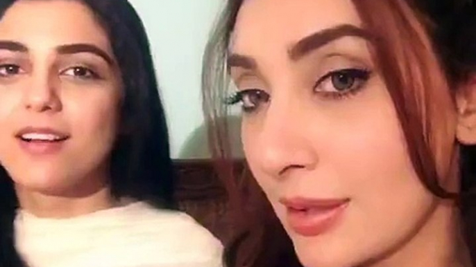 Maya Ali and Ayesha Khan singing OST of Mann Mayal