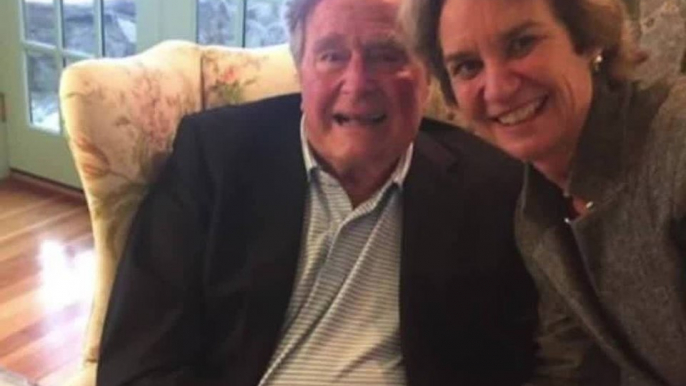 Is George H.W. Bush voting for Hillary Clinton?