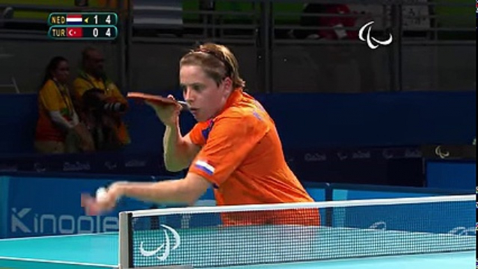 Amazing diving shot from Kelly van Zon - Table Tennis Rio 2016 Paralympic Games