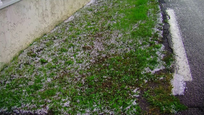 Hautes-Alpes : Orage de grêle au Pont Sarrazin près de Gap