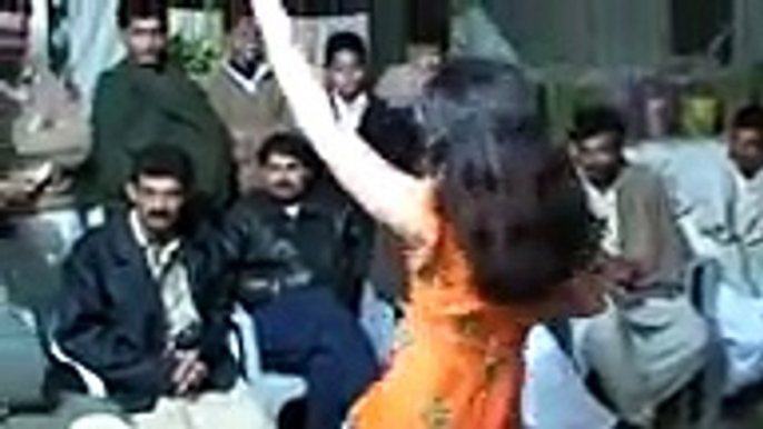 Punjabi bhangra Mujra wedding dance mehndi dance punjabi mujra punjab dance home girls dance local girls dance desi girls dance belly dance amazing dance punjabi stage dance - Video Dailymotion