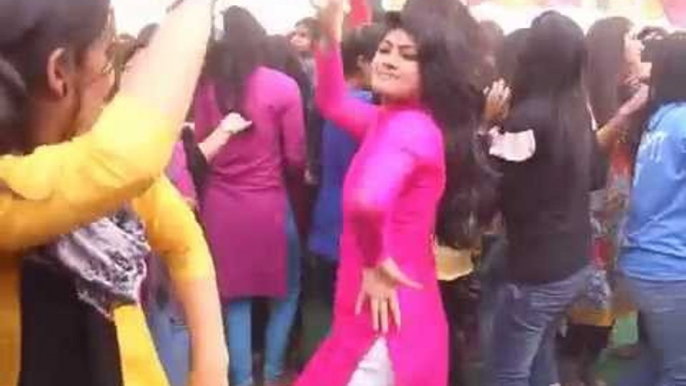 DBS PG college Dehradun: In the union week boys and girls did lots of fun & dance