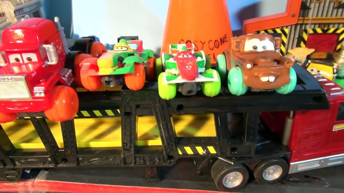 Disney Pixar Cars and Dusty from Planes with the Hydro Wheels Cars Lightning McQueen, Mater Red, and