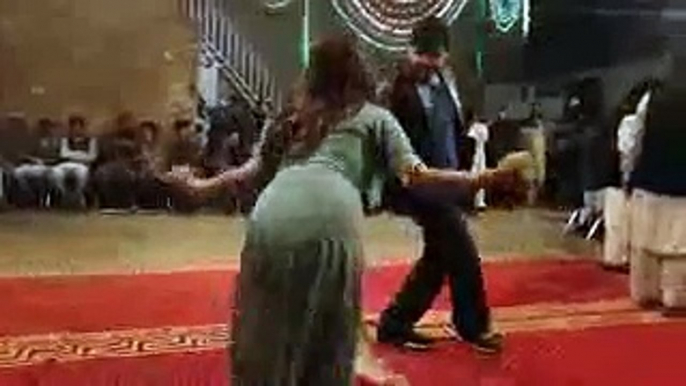 Pashto New Songs 2016 Gull Panra Pashto Mast Dance