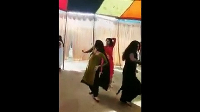 Pashto new dance and nakhray video | Pathan girl dance party