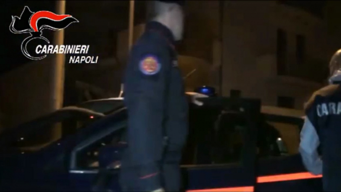 Napoli - spaccio di droga ed estorsioni dei clan camorra: 19 arresti