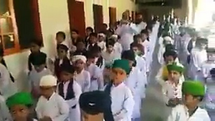 Watch What Kind of Education Being Given To Kids in Islamic Madrassas