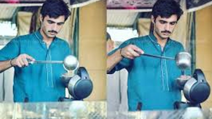 Chai wala good looking arshad khan from Islamabad viral video 2016