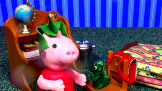 Peppa Pig Play-Doh Toilet Training Accident Pees Her Pants and Poops