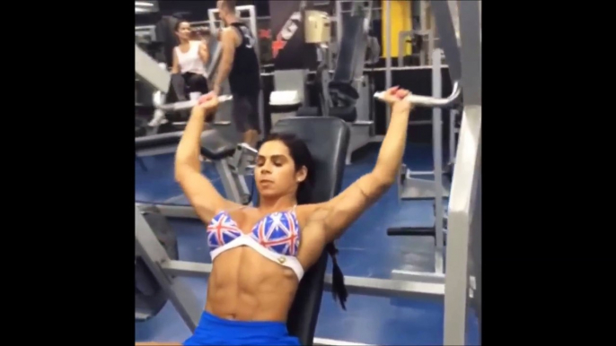 SUELEN BISSOLATI - Wellness Athlete  Best Leg Exercises to Build Strong Quads & Hamstrings @ Brazil