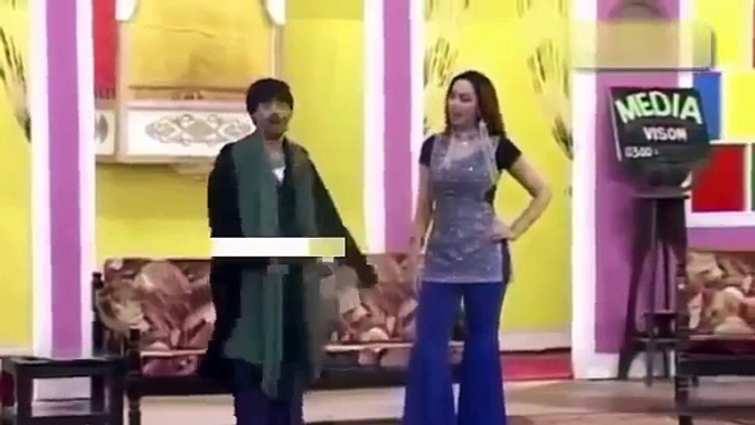 Deedar garam sxy jokes with Sajjan Abbas new punjabi Pakistani stage show