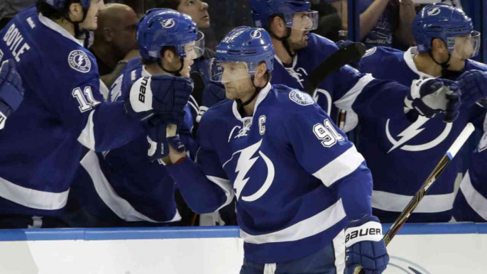 Steven Stamkos Likely to Miss 4-6 Months