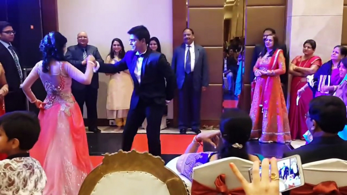 New Indian Wedding Dance 2016 | Groom & Bride Romantic dance Moment With Family