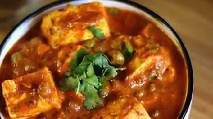 matar paneer recipe _ restaurant style matar paneer _ how to make matar paneer