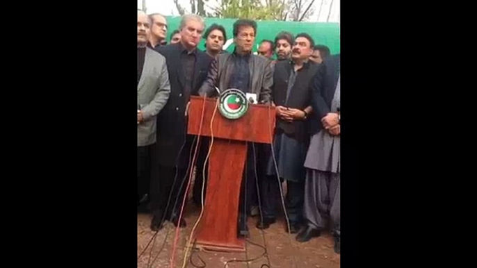 Imran Khan Started Crying After the Death of Junaid Jamshed & Others