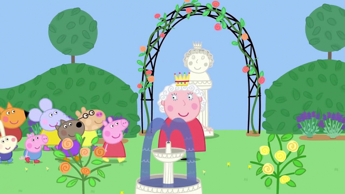 Peppa Pig - Jumping in muddy puddles with the Queen (clip)