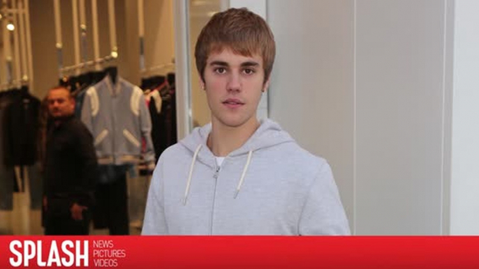Justin Bieber Grills Photographers For Asking Dumb Questions