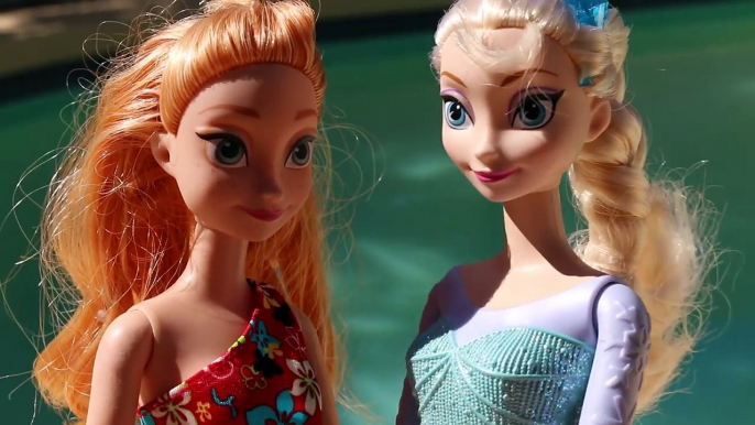 DisneyCarToys Frozen Elsa Barbie ICE BUCKET CHALLENGE FAIL Anna and Elsa Doll Parody