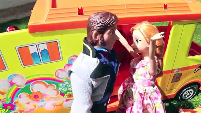 Frozen Anna Kidnapped PART 2 Frozen Family Kids Anna Kristoff Elsa CAMPING TRIP amp HANS