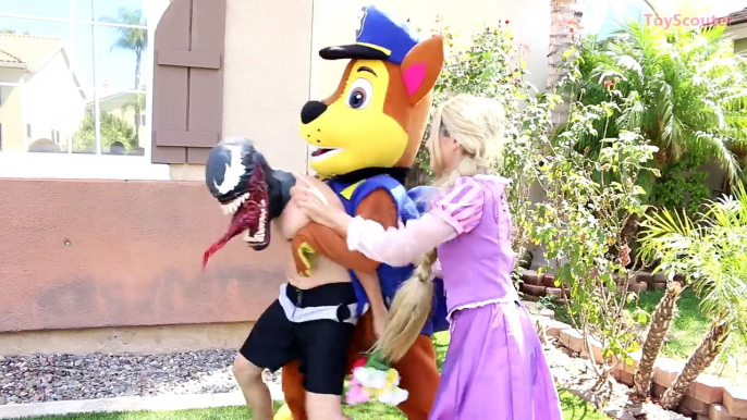 Venom LOVES Princess Rapunzel! w/ PAW Patrol Chase & Mickey Mouse FUNNY Superhero in Real Life