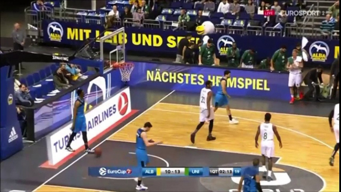 Jeff Brooks (15 PTS 6 REBS 3 ASTS) against ALBA Berlin