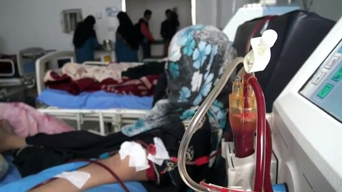 War-weary Yemenis face medical shortages, overcrowded hospitals