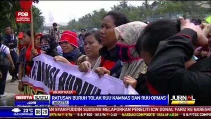 Ratusan Buruh Tolak RUU Kamnas dan RUU Ormas