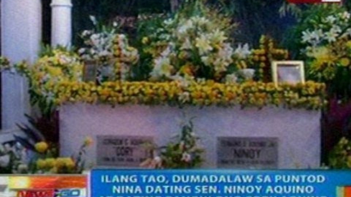 NTG: Ilang tao, dumadalaw sa puntod nina dating Sen. Ninoy Aquino at dating Pangulong Cory Aquino