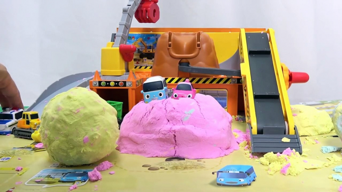 Tayo the Little Bus in Color Sand & Learn Colors / How to Make Sand