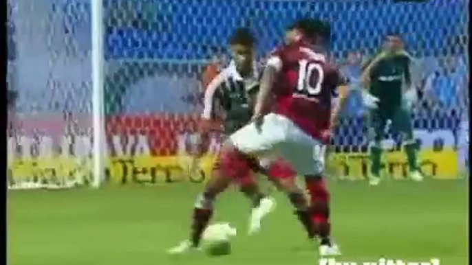 Ronaldinho Dribles e gols Flamengo 2011 em HD
