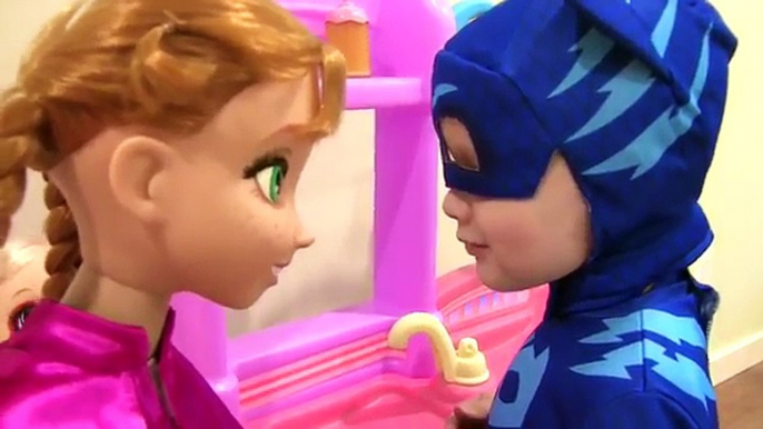 PJ Masks Catboy Babysits Bad Baby Harley Quinn IRL - Spiders Attack | Fizzy Toy Show