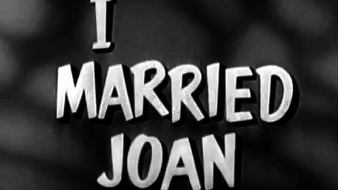 39. I Married Joan S01E39 Brad's Broken Toe