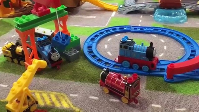 Thomas & Friends Mega Bloks Victor Kevin Sodor Steamworks Toby Percy Stephen Lego Duplo Toy Trains