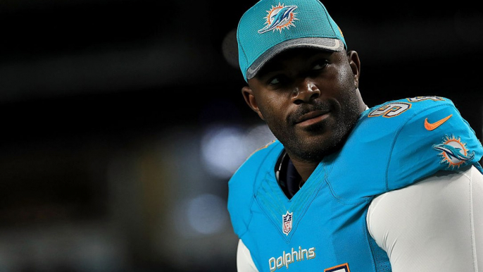 Dolphins cut four players, including former No. 1 overall pick Mario Williams