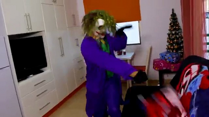 Spiderman vs Venom vs Joker Joker Jail Escape de la Vida Real Película de Superhéroes