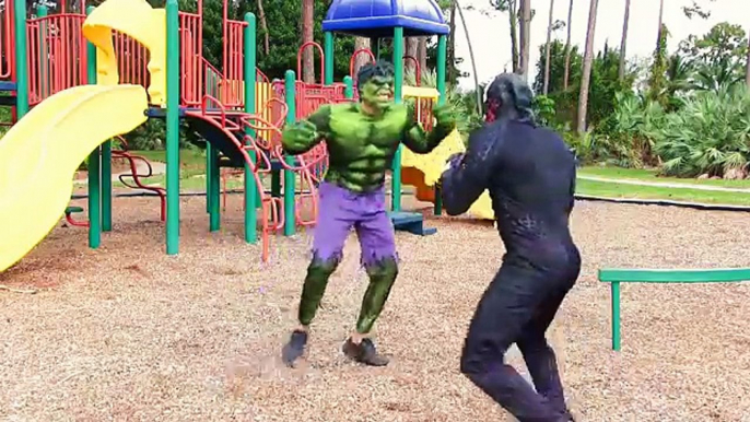 Venom KILLS Spiderman ! w/ Hulk Vs Joker Death Battle superhero in real life Superheroes m