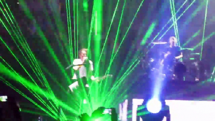 Muse - Undisclosed Desires - Oakland Oracle Arena - 04/14/2010